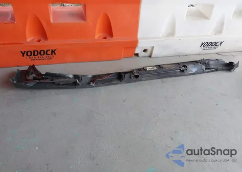 2025 Toyota Sienna Xse from USA, damaged, VIN 5TDXSKFC4SS206251